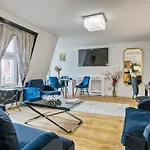 2-Bed 2-Bathroom Mayfair - Maddox St
